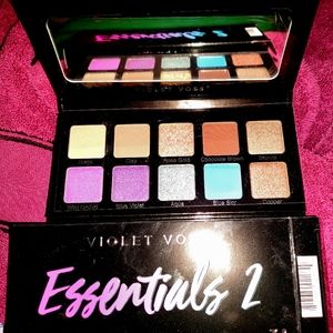 Violet Voss Essentials 2